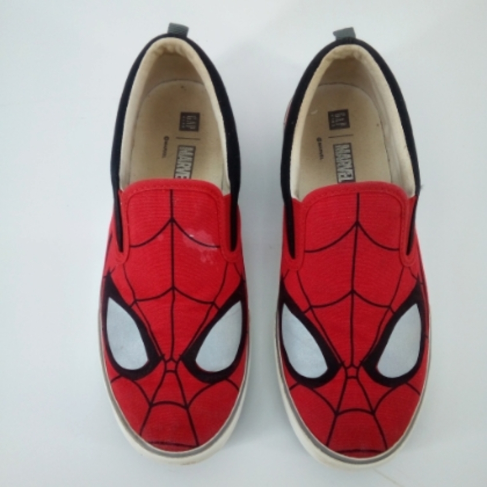 GAP x Marvel Spiderman Slip On Sneakers Boys 6 Red Black White Shoe